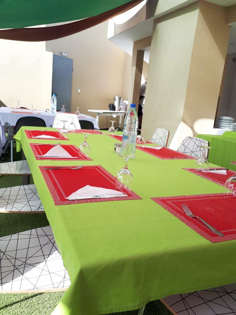 Wakola Hotel Fass Dakar Exterior photo